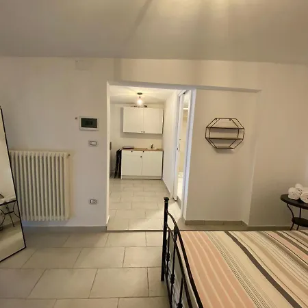 Fiori Catene Tra Le Torri 孔韦尔萨诺