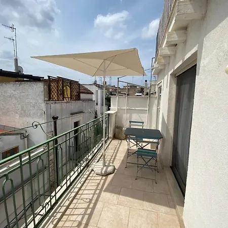 Fiori Catene Tra Le Torri 孔韦尔萨诺