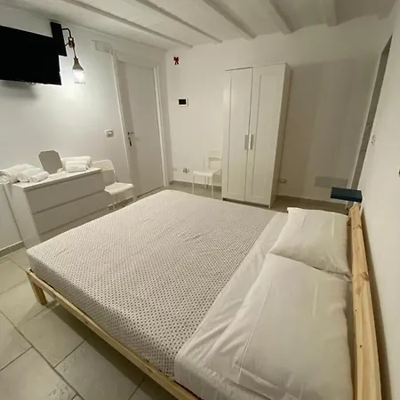 Fiori Catene Tra Le Torri 公寓 *