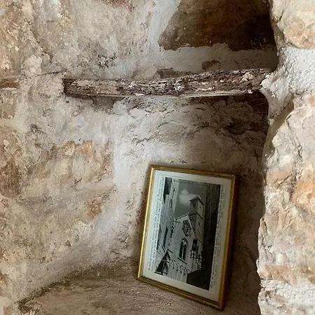 公寓 Fiori Catene Tra Le Torri *