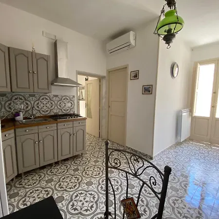 Apartamento Fiori Catene Tra Le Torri *