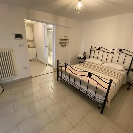 Daire Fiori Catene Tra Le Torri Conversano