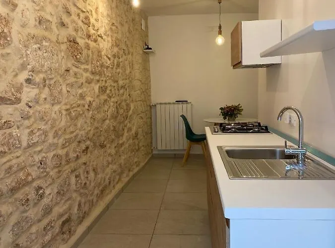 Fiori Catene Tra Le Torri Appartement Conversano