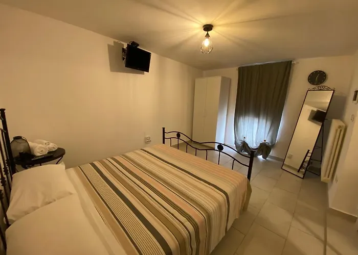 Apartament Fiori Catene Tra Le Torri *