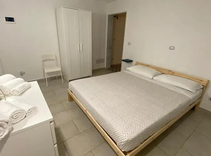 Apartament Fiori Catene Tra Le Torri